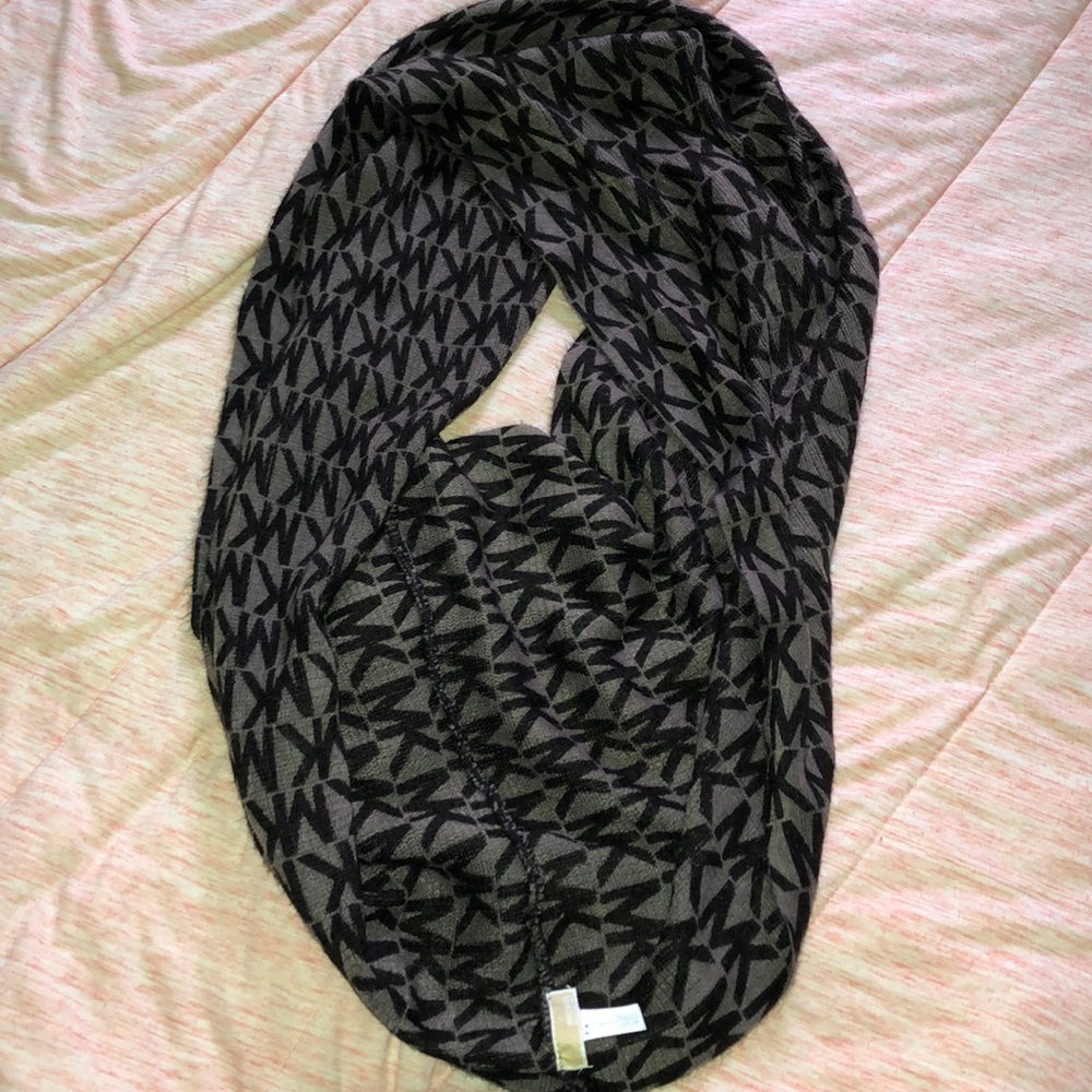 Michael Kors infinity scarf